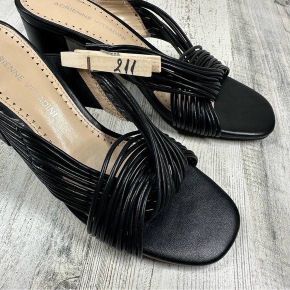 New Adrienne Vittadini Annalee Black Faux Leather Slip On Block Heel Sandal #211 - Picture 9 of 9